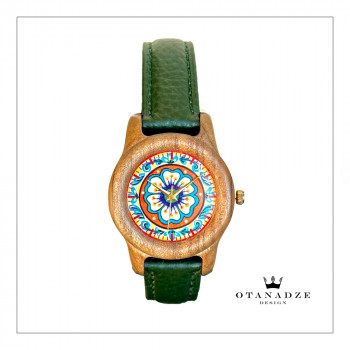 ხელნაკეთი საათი მწვანე სამაჯურით