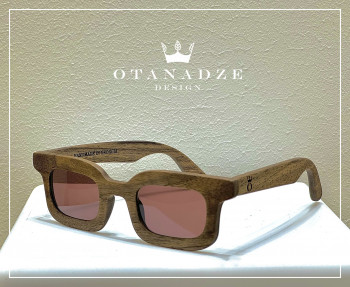 ხელნაკეთი სათვალე